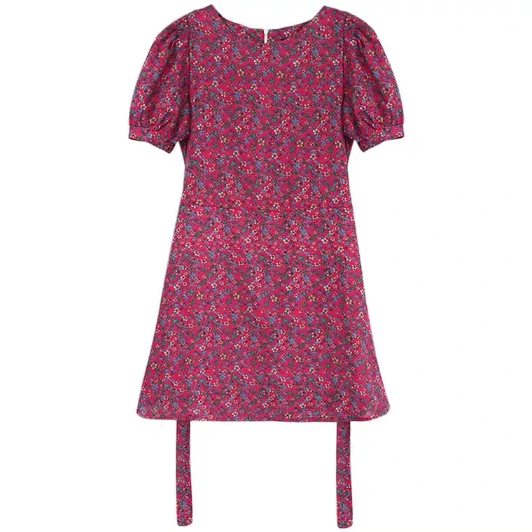 

Characteristics of French vintage dress female summer sweet floral dress show thin waist new temperament of first love