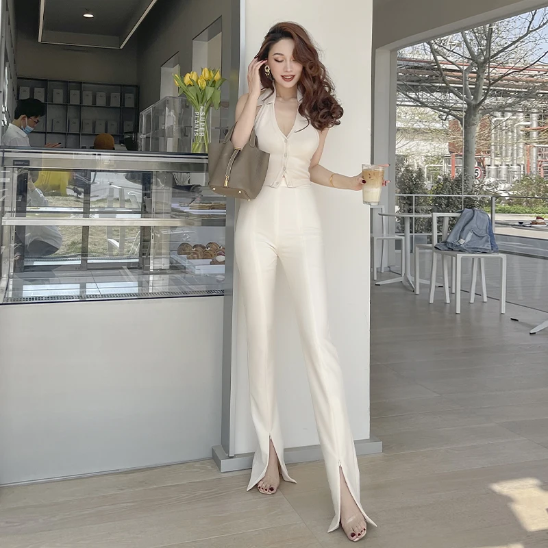 

Le Palais Vintage 2021 Spring New Original Fashionable All-Match Slim Slit High Waist Pants for Women Elegant White Flared Pants