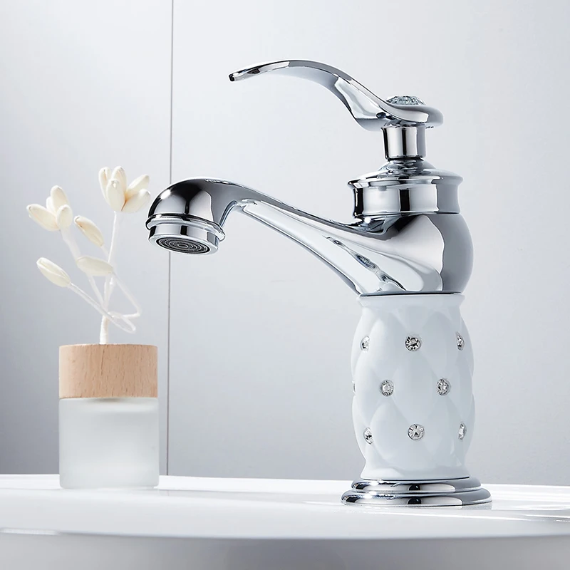 

Luxury Bathroom Sink Brass Faucet Chrome Basin Faucets Single handle Diamond Water Mixer Crane Hot and Cold Bath Mixer Tap