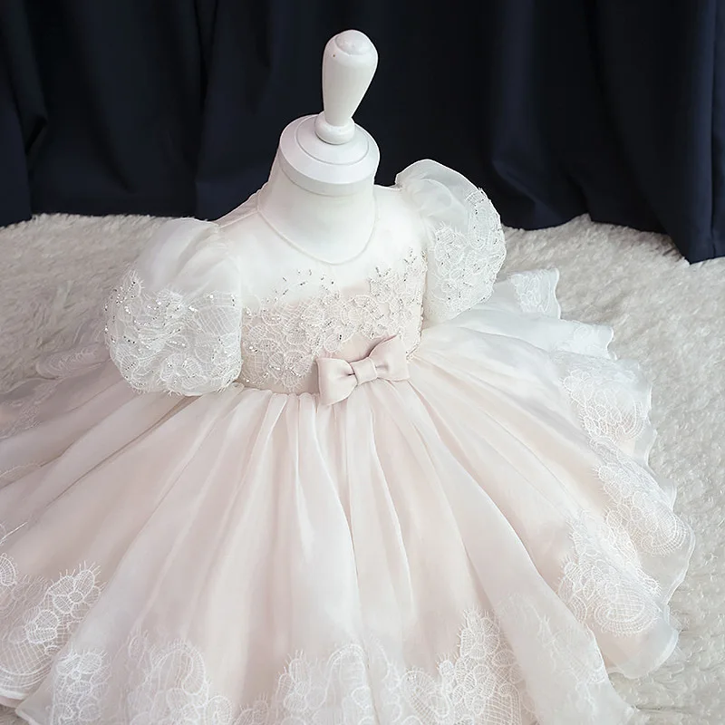 

Lace Kids First Communion Dresses Nude Crystal Beads Front Bow Ball Gown Dress Girl Wedding Party Dress Princess Dresses
