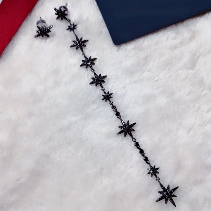 Женские асимметричные серьги из серебра 925 пробы с фианитом | Украшения и