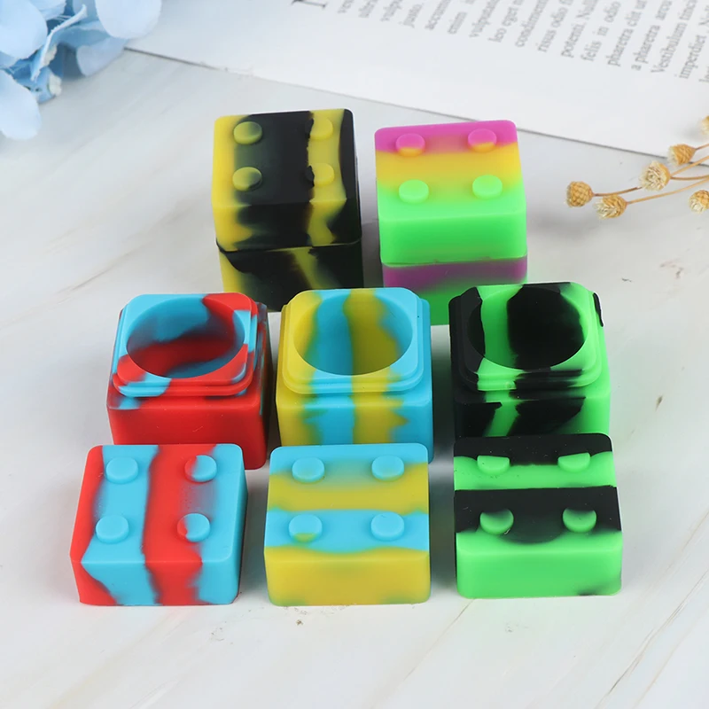 

5ml Square Nonstick Silicone Container Storage Box for Oil Wax Jar Dab Random Color