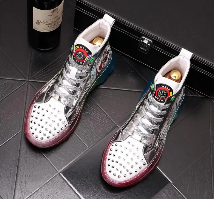 

Men Casual Shoes White Graffiti Fashion Printed Rivets luxury shoes Toe Runway High Top Lace Up Sneakers