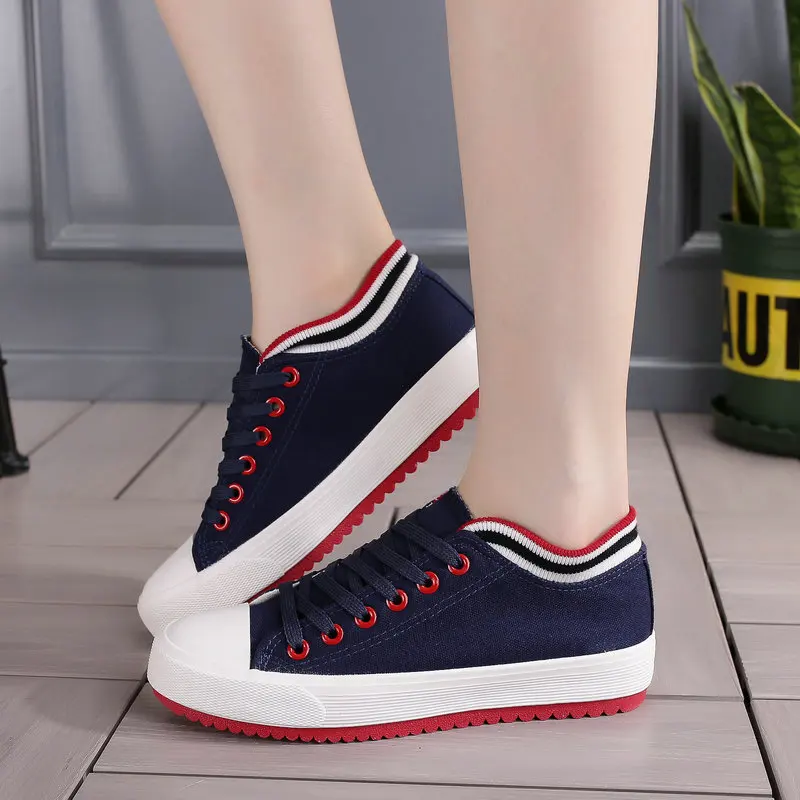 Женская парусиновая обувь черные и белые кроссовки Классическая на плоской