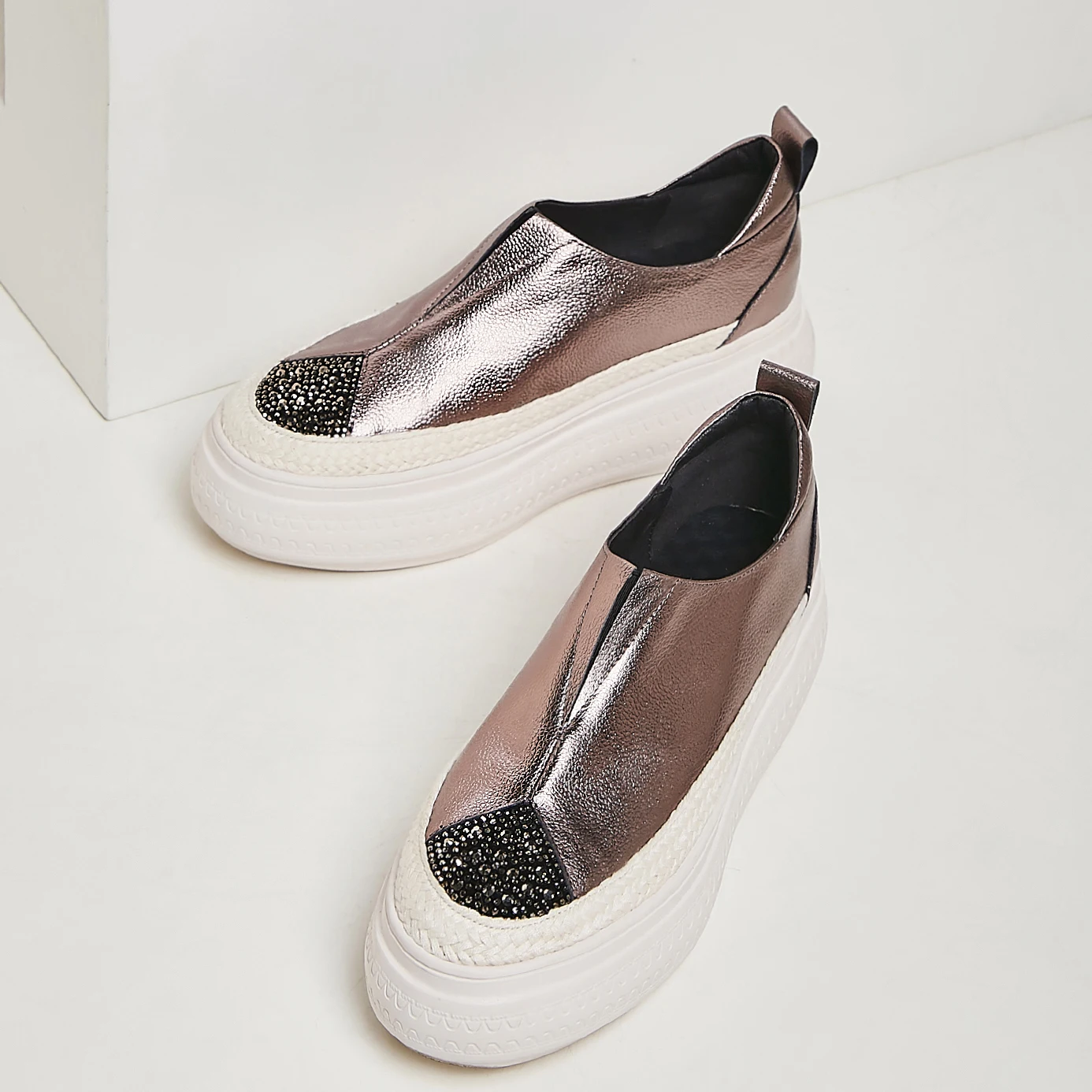 ENMAYLA/туфли из натуральной кожи на платформе без застежки Balenciaca повседневная