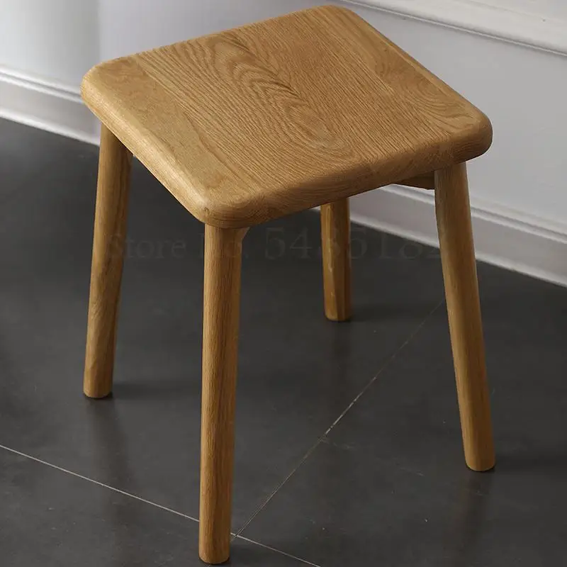 Скандинавский маленький квадратный табурет из массива дерева экологически