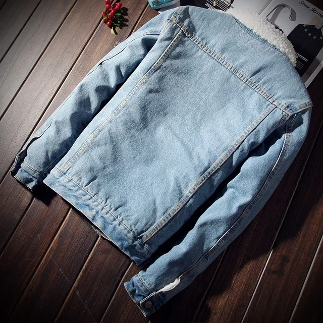 

Coats & Jackets