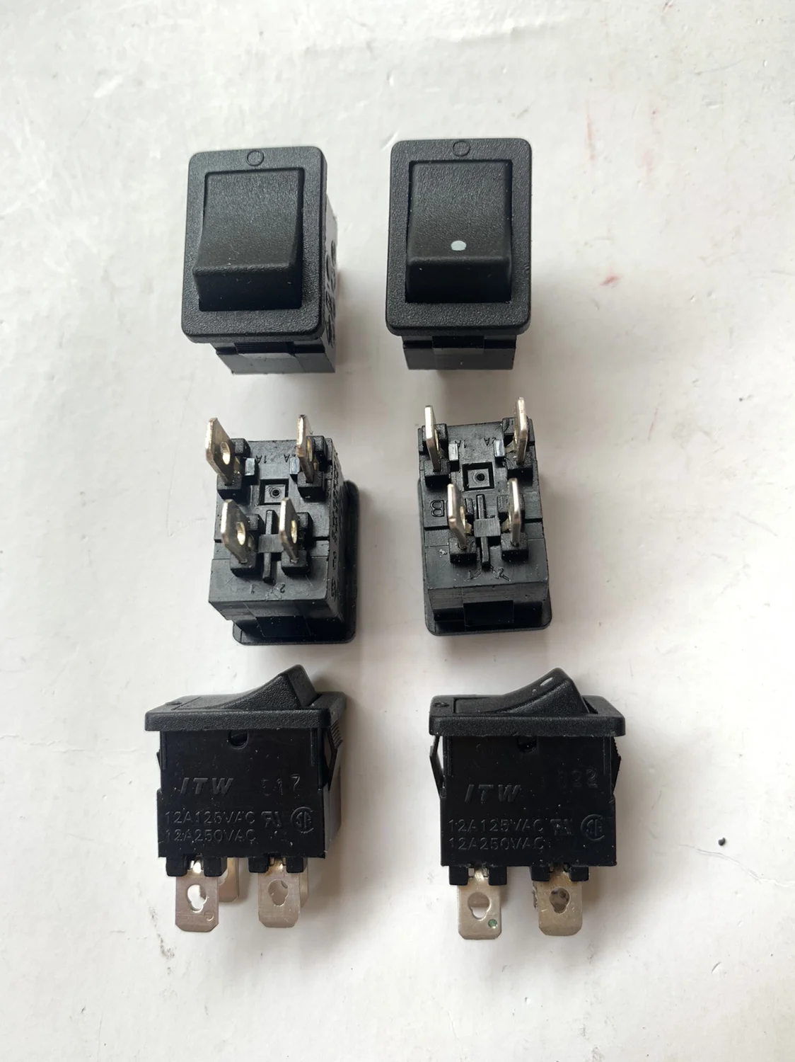 

Оригинальный новый 100% 1TW клавишный переключатель 4pin 2gear 12A250VAC