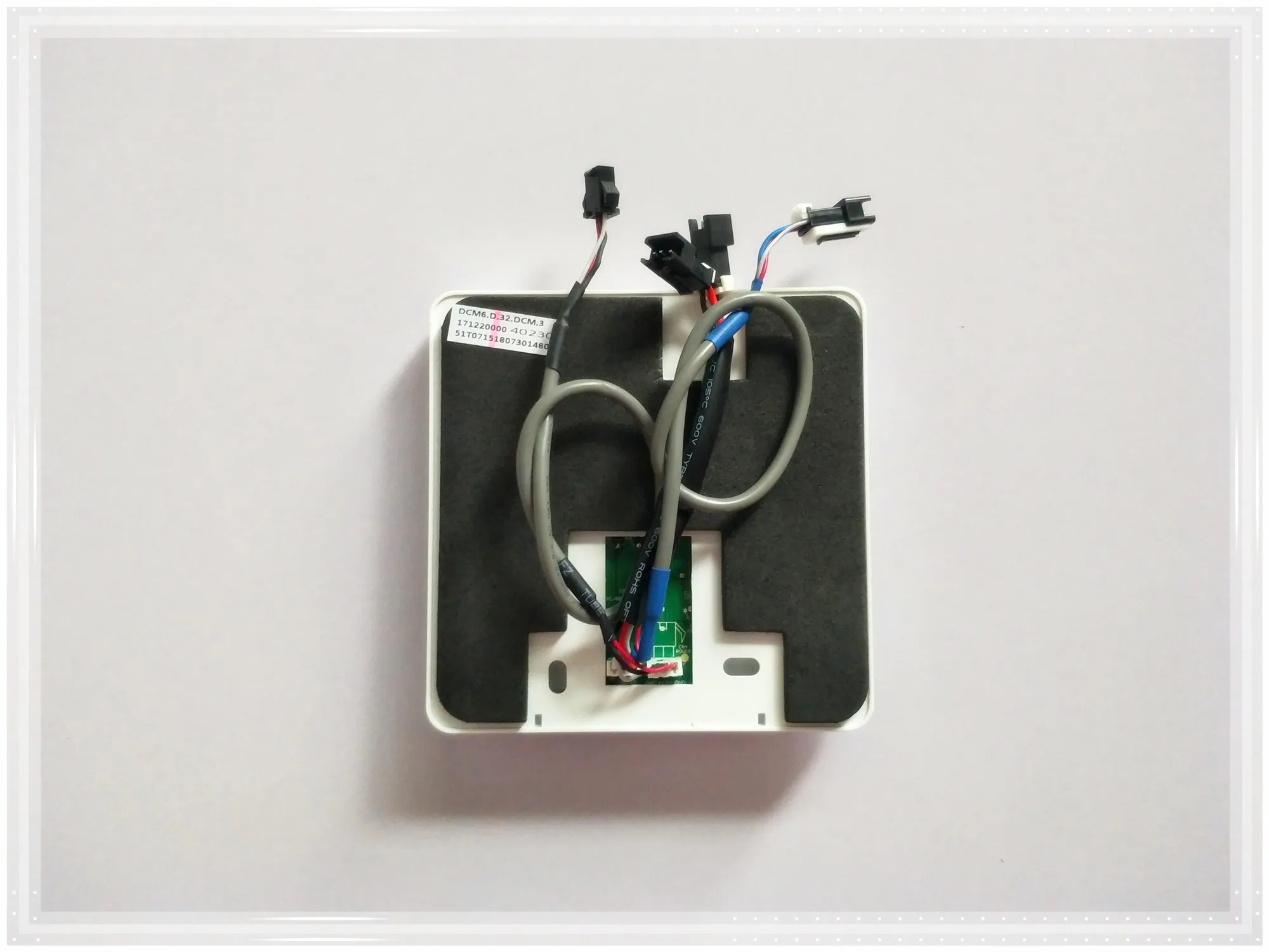 Original, apply to the air conditioning network centralized controller, display board dcm6543 remote dual switch controller, lin