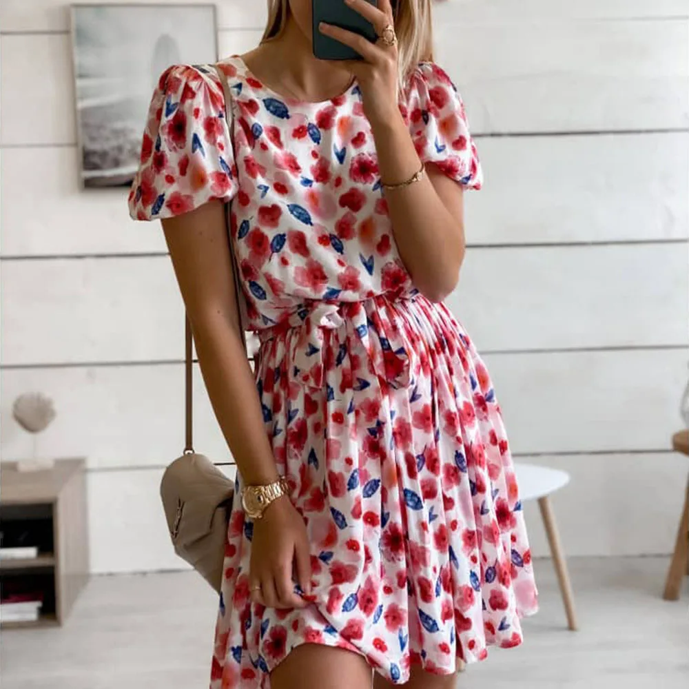 

Женское мини-платье с круглым вырезом, коротким рукавом и цветочным принтом