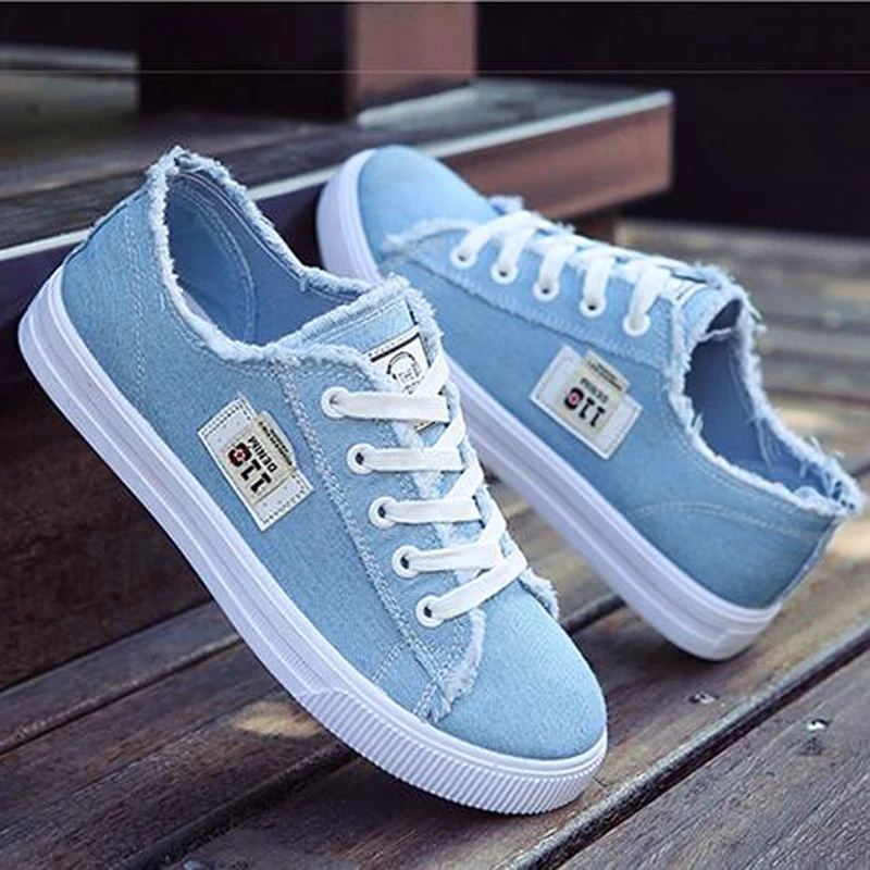 Женские парусиновые кроссовки на плоской подошве Белые Повседневные с низким