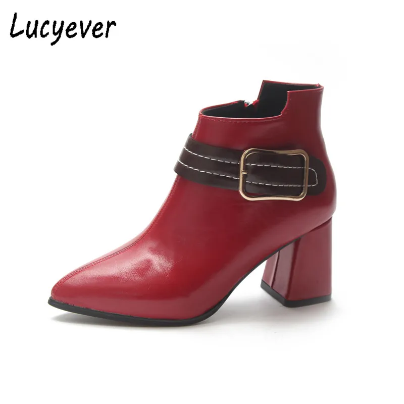 Lucyever/Коллекция года; сезон осень-зима; женские ботильоны из мягкой кожи с острым носком; цвет черный, красный; обувь на высоком каблуке с пряжкой; женская обувь; Zapatos De Mujer