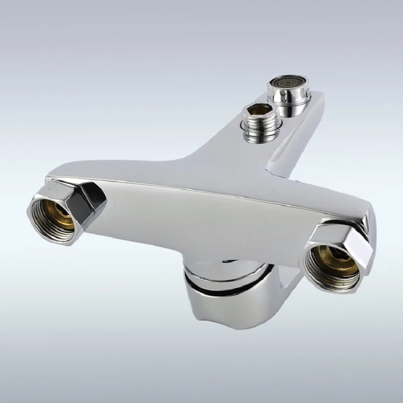 Смеситель для ванной с тройным смесителем медный утолщенный тройной кран