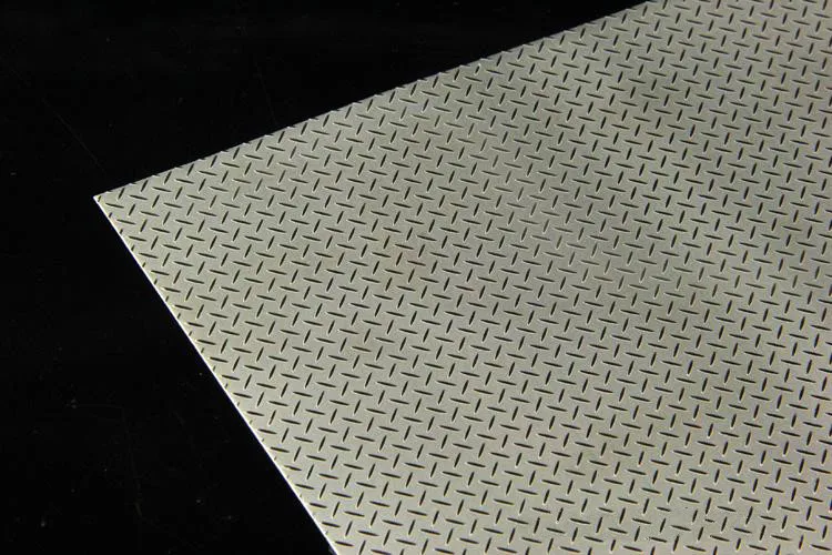 металлическая противоскол