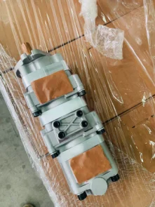 Шестеренчатый насос гидравлический пилотный используемый для экскаватора KOMATSU