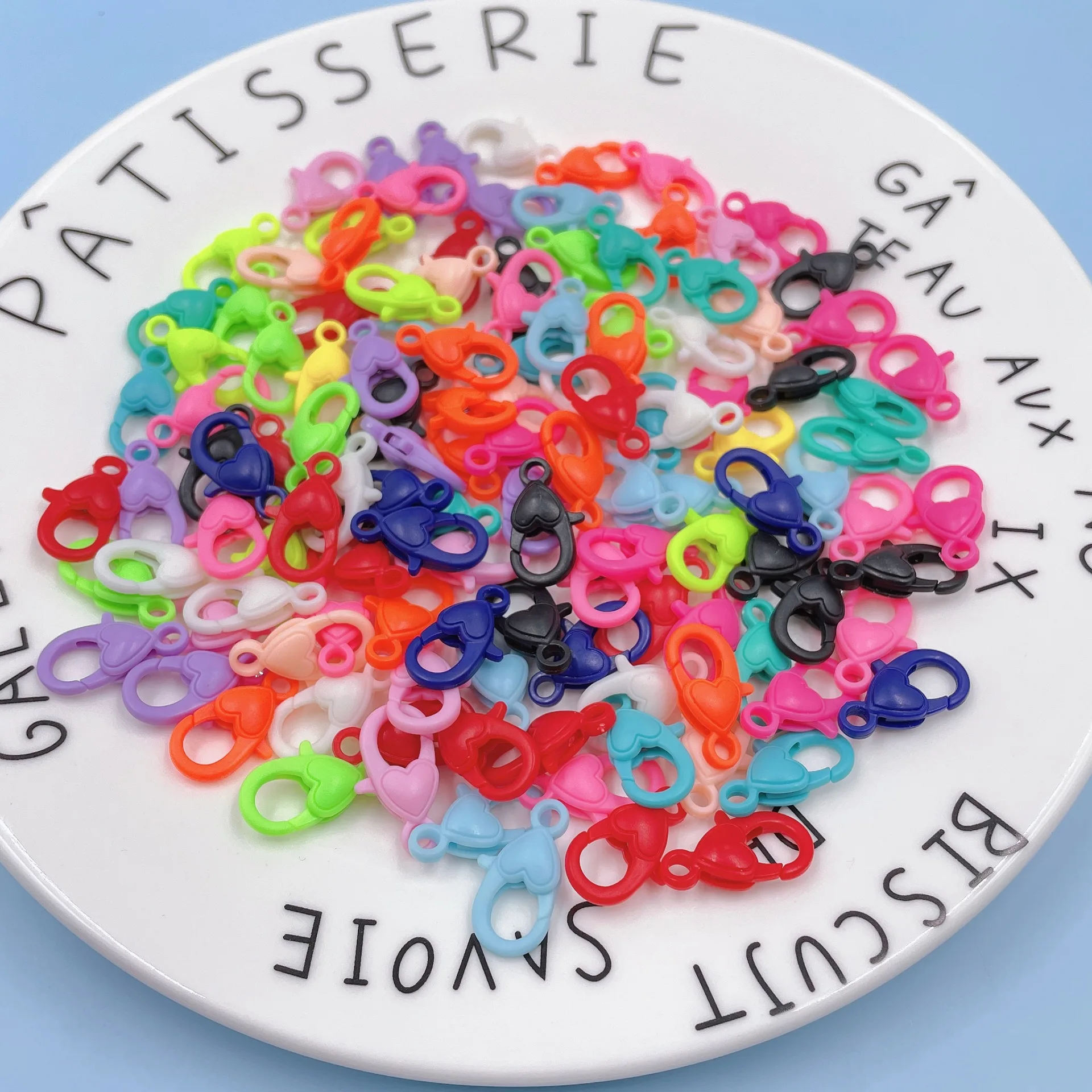 

50pcs/lot 22mm Colorful Plastic love Lobster Clasps Clips Hooks Buckle Snap Hook Bag Keychain For DIY Jewelry Making Accessories