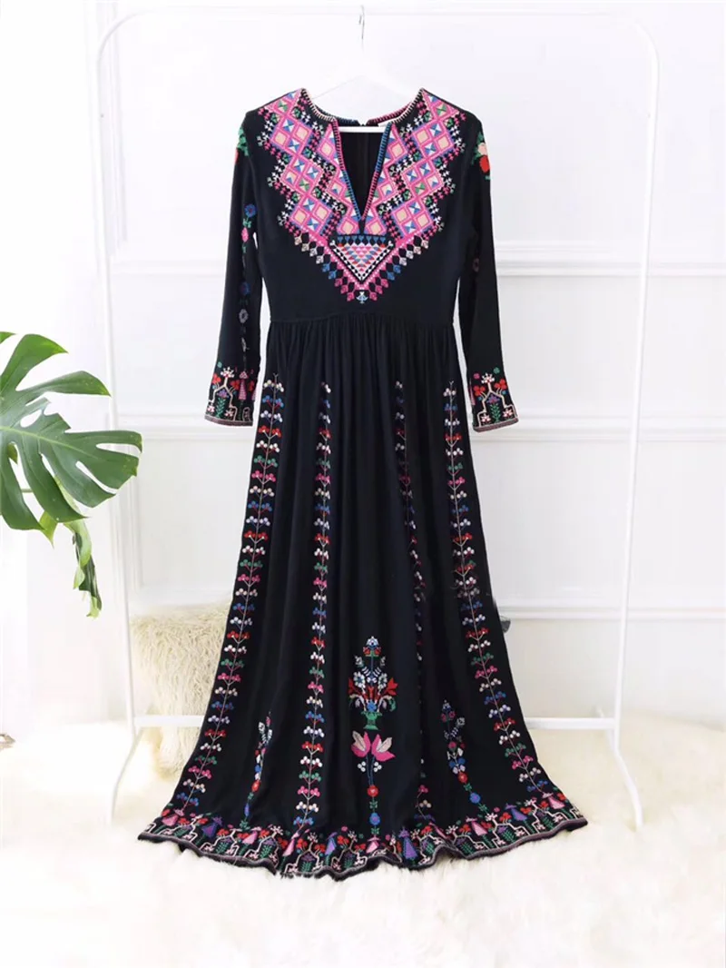 

Boho Inspired floral folkloric embroidery long boho dress crocheted black long sleeve Spring summer dress women robe vestidos