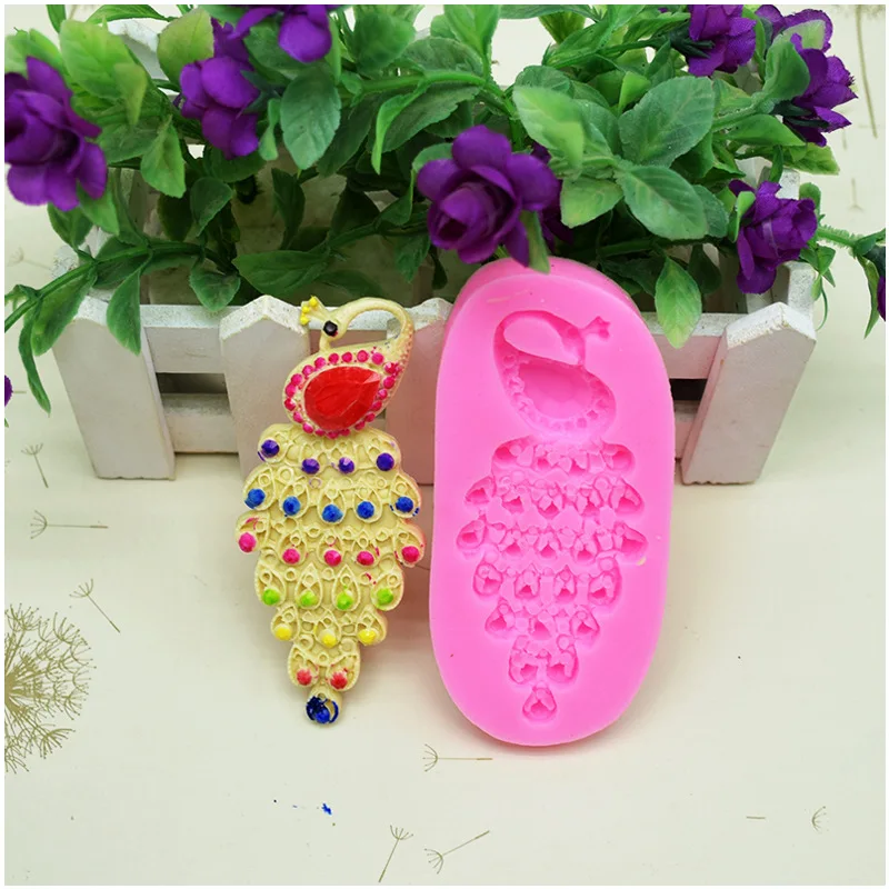 

1pc 3D Peacock Open Screen Silicone Mold Embossed Fondant Molds Chocolate Biscuits Moulds DIY Wedding Decoration Baking Tools