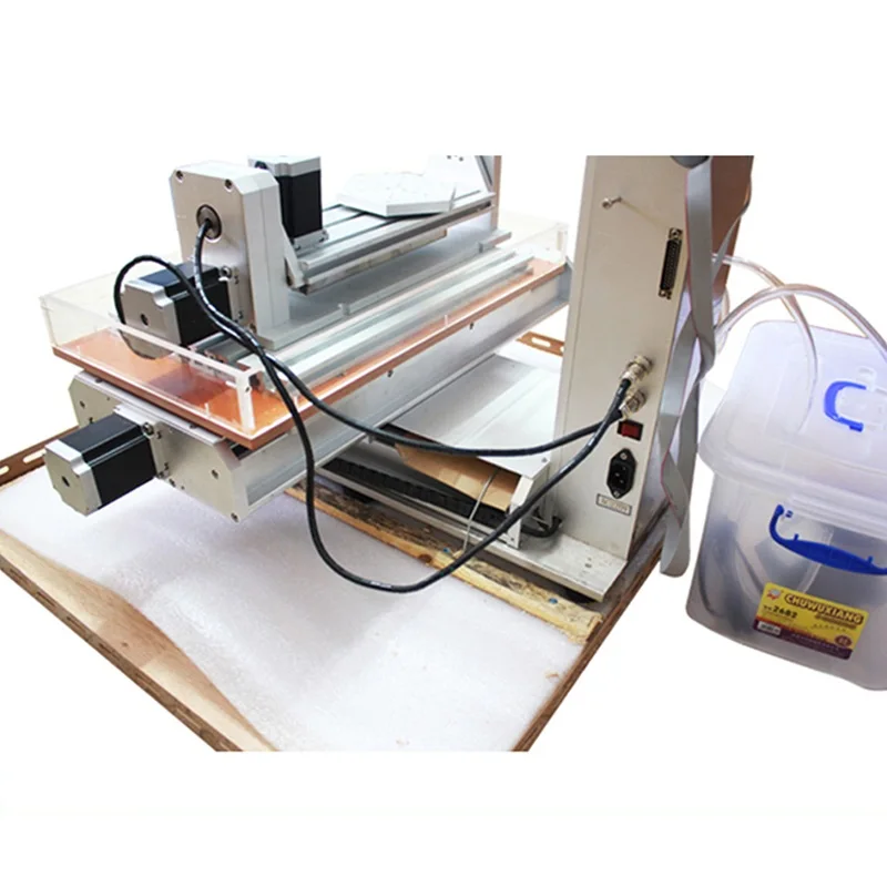Высокопроизводительный фрезерный станок с ЧПУ HY 3040 2200 Вт 5-осевой гравировальный