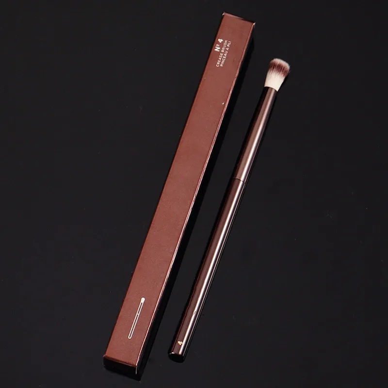 Кисть для нанесения макияжа в виде песочных часов с металлической ручкой мягкие