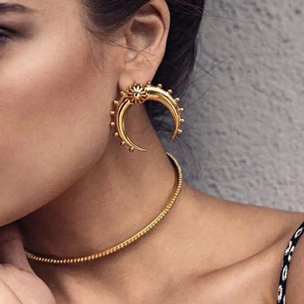 Fashion Women Crescent Moon Ear Stud Earrings Piercing Cartilage Jewelry Gift | Dangle