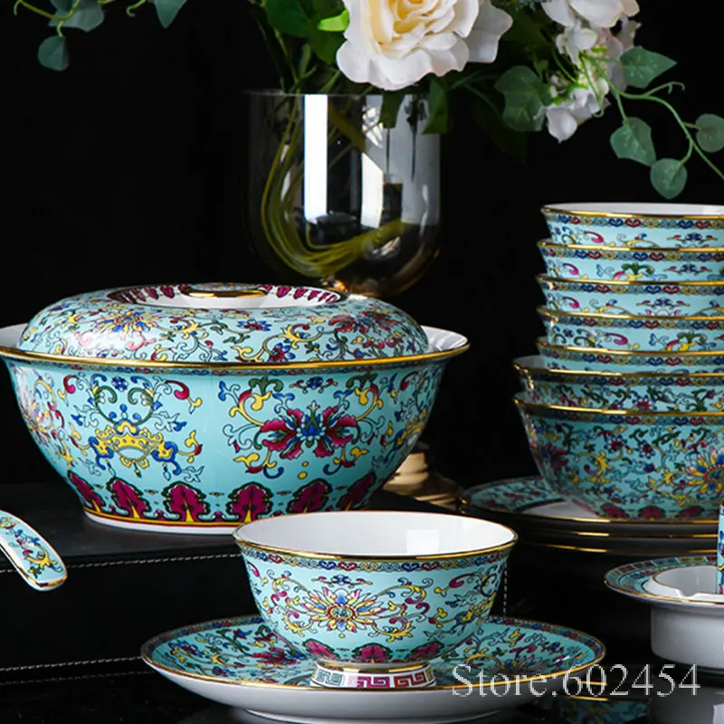 Роскошный набор фарфоровой посуды эмалированного цвета Синие китайские