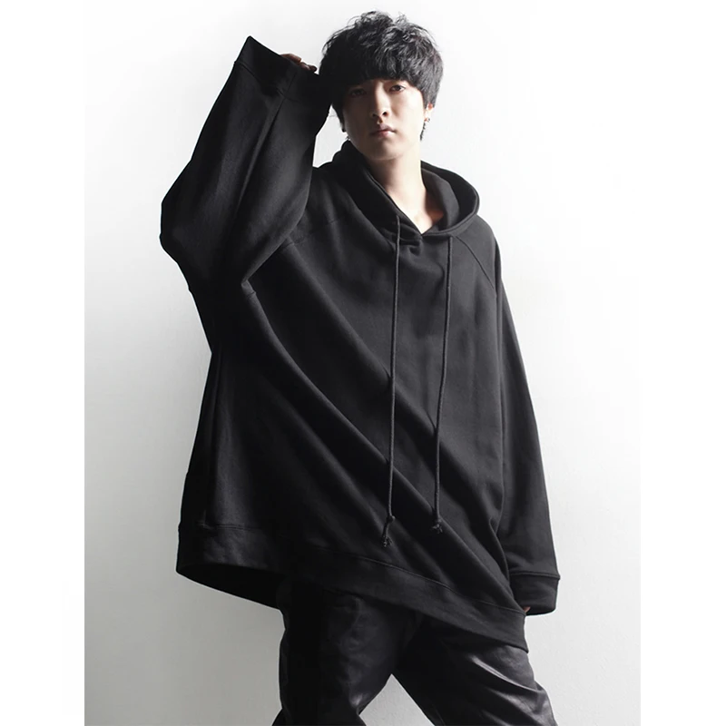 Мужская куртка с капюшоном длинным рукавом в простом японском стиле на осень и