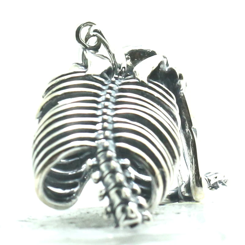 Мужская подвеска в виде черепа из серебра 925 пробы с демоном