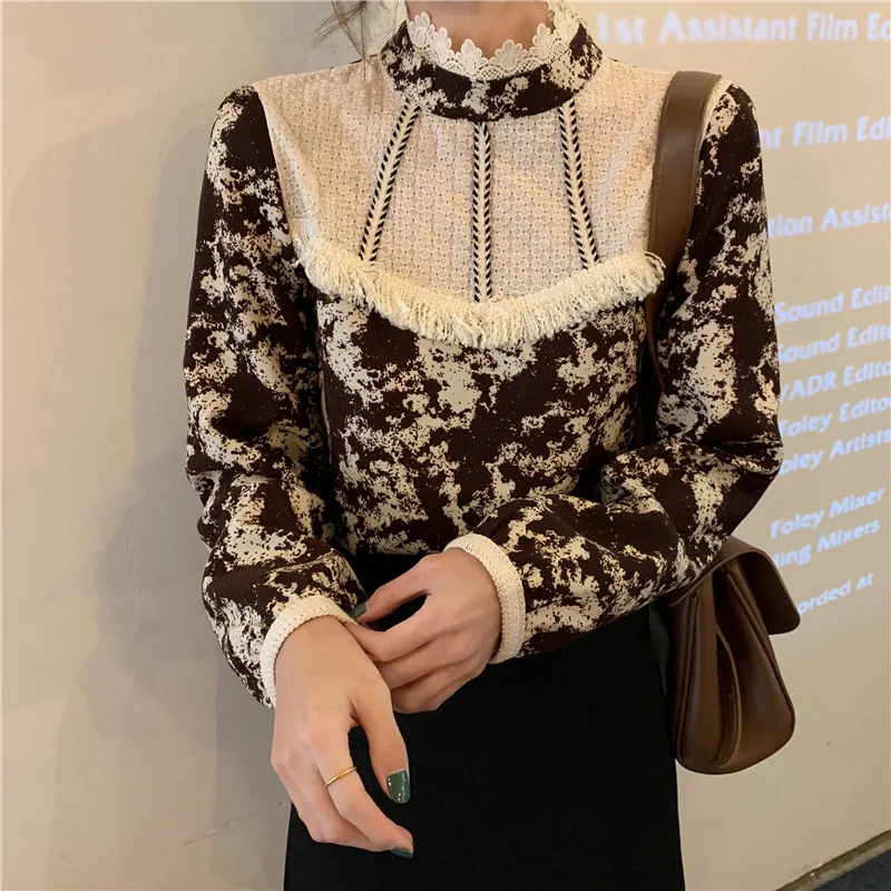 

Elegant Floral Women Blouses Shirt Fashion Lace Patchwork Long Sleeve Shirts Tops Office Lady Vintage Turtleneck Blusas