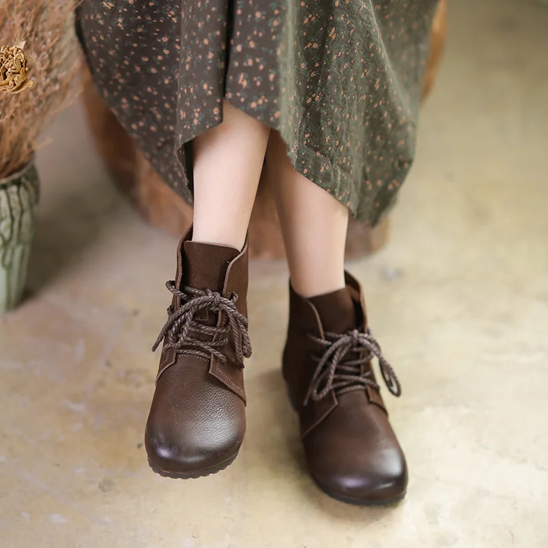 

Leather leather lace up low heel high top women's shoes leather casual short boots women's boots autumn new style