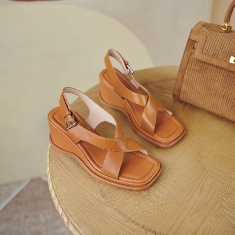 

2021 Fashion New Arrival Genuine Leather Platforms Wedges High Heel Back Strap Summer Wedding Casual Lady Shoes Woman