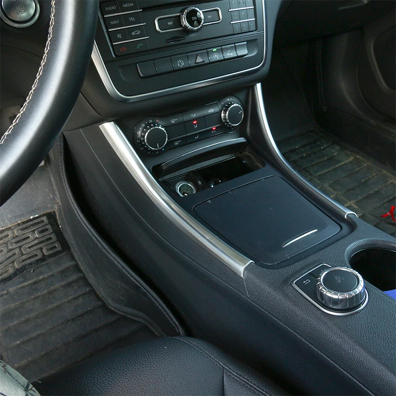 2 шт. для Mercedes Benz A/GLA/CLA Class 200 220 260 W176 A180 хромированная наклейка на центральную