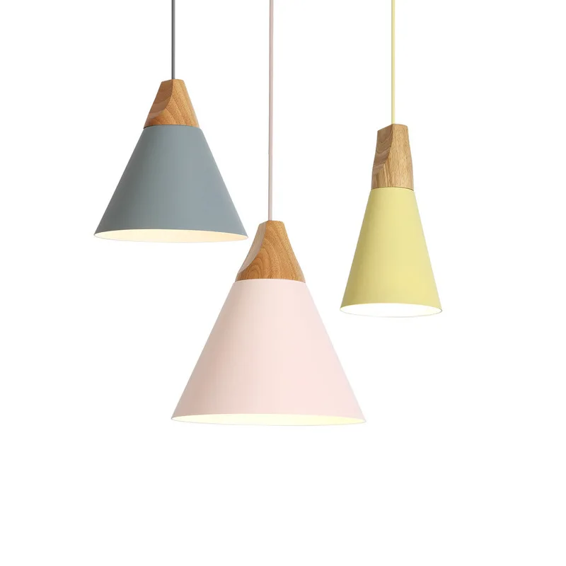 Современный подвесной светильник в скандинавском стиле светодиодный из дерева