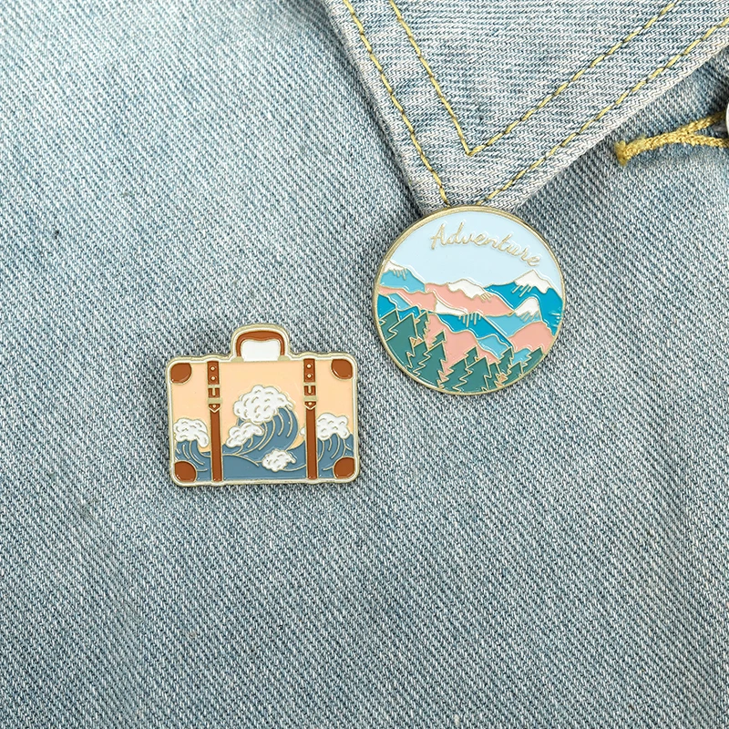 

Adventure Outdoors Enamel Pins Suitcase Round Mountains Oceans Wave Brooches Backpack Clothes Lapel Pin Badges Jewelry Gift