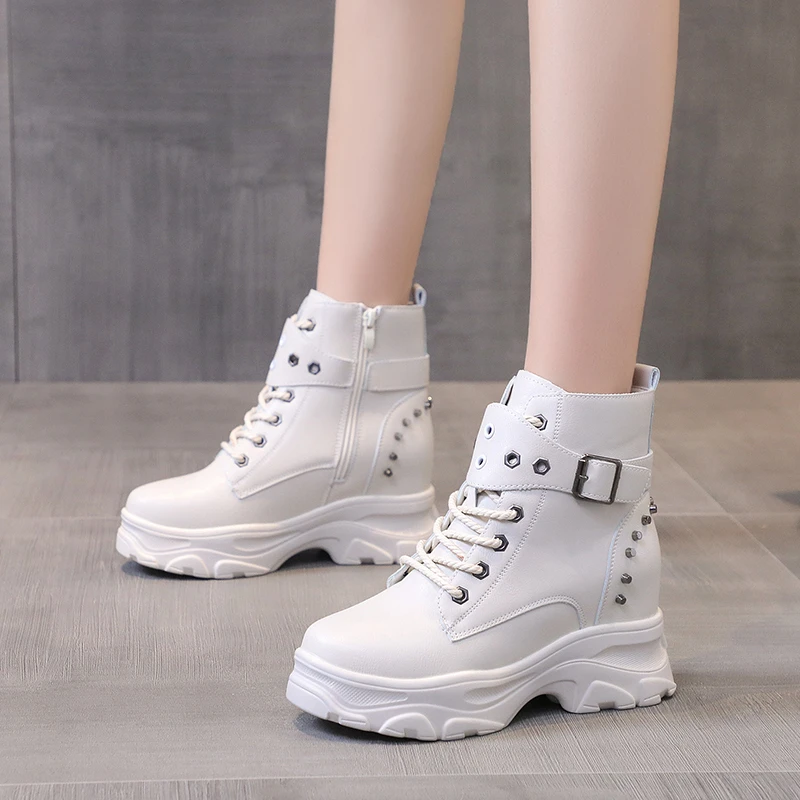 

2022 Ankle Boots For Women Leather Rivet Short Boots Round Toe High Platform Fur Motorcycle Boots Thick Heel Sneakers Shoe 7cm