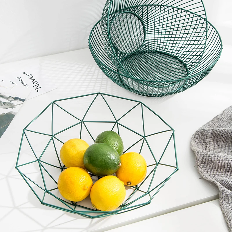 Простой геометрический принт в дырочку скандинавском стиле Фруктовая корзинка
