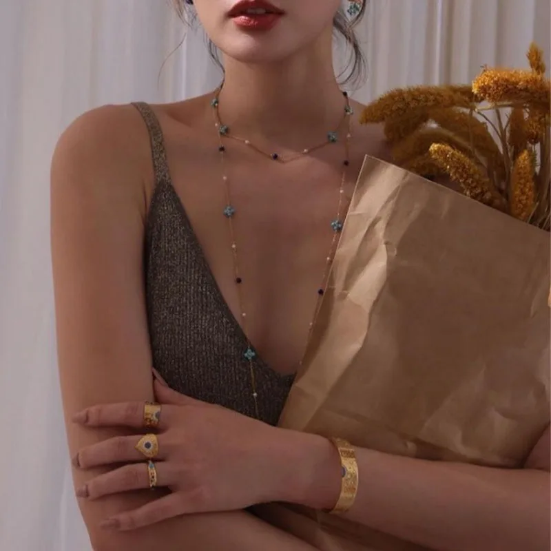 Женское ожерелье из серебра пробы с жемчугом и синим камнем | Украшения