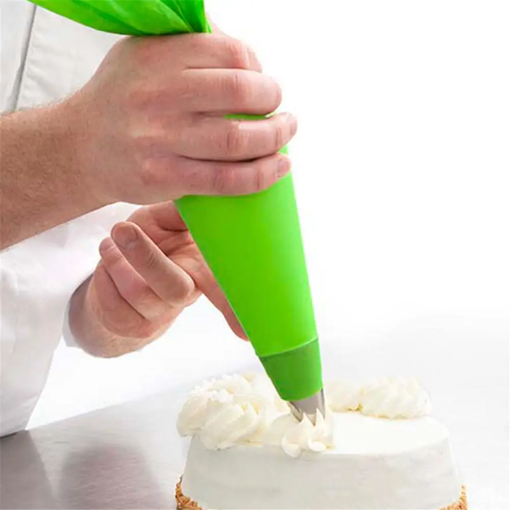 

62pcs/set Cake Decoration Tips Set Kitchen Cake Decorating Kit With Piping Tips Pastry Bag And Icing Coupler Silicone Mold
