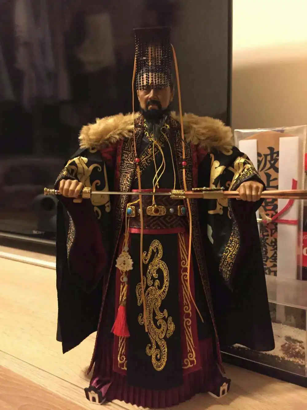 

[Только накидка] накидка в масштабе 1:6, черная накидка с коричневым меховым воротником Для 12-дюймового кукольного тела для мужчин и женщин