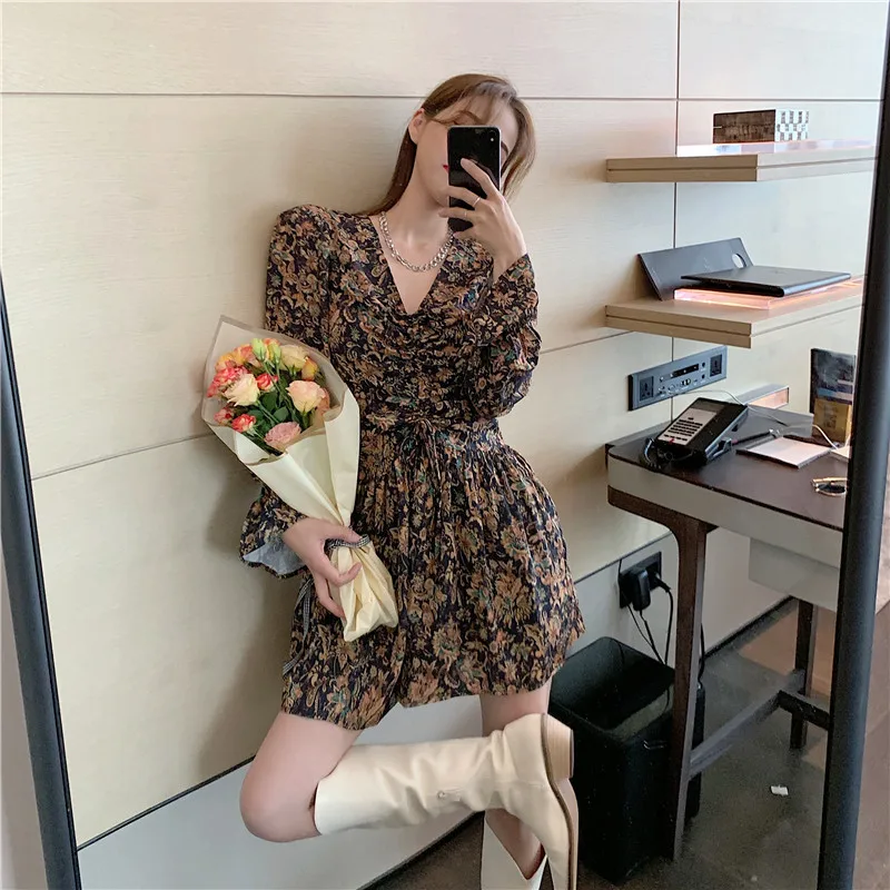 

Print V-neck Autumn Style Women's Clothing Short Dresses Fashion Brand Flare Sleeve A-line Mini-dress Ladies Vestidos New