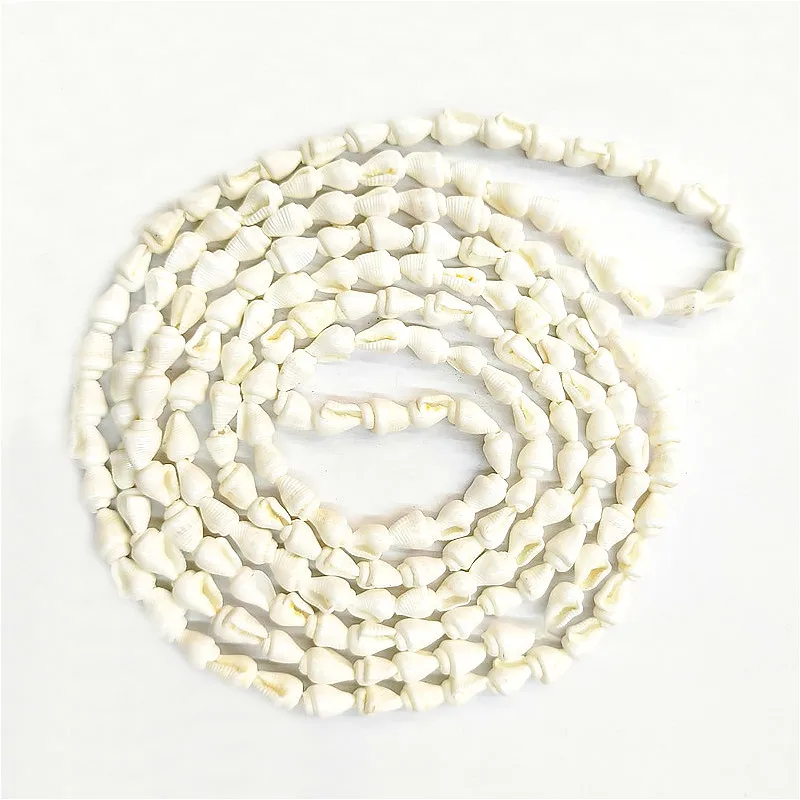 Белые раковины россыпью бусины из натурального материала для самостоятельного