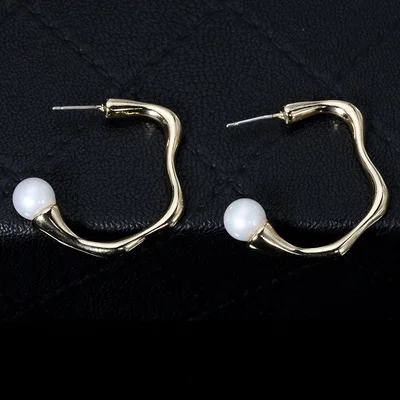 

Ladies S925 Needle Earrings Wave C Number For Women Wedding Party Jewelrys Design New French Jewelrys Freshwater Pearl Earrings