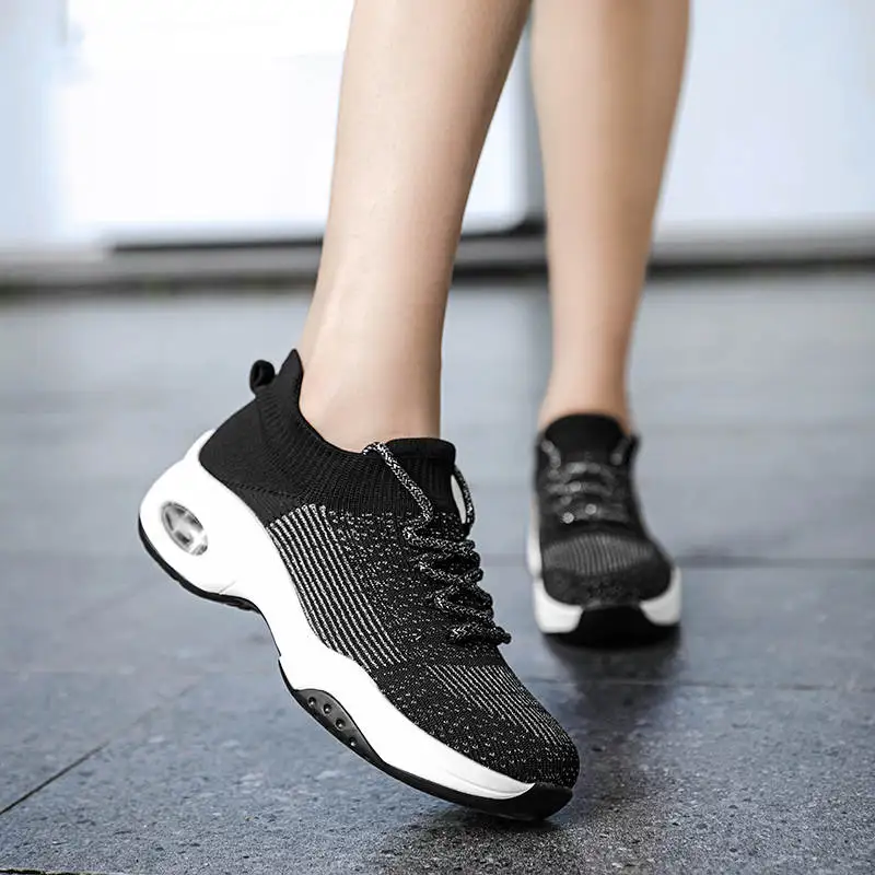 

Fashionable Sports Shoes High Tech Trainers Sneakers Most Popular Style Sneakers Sport Air Female Running Sneakers New Tennis
