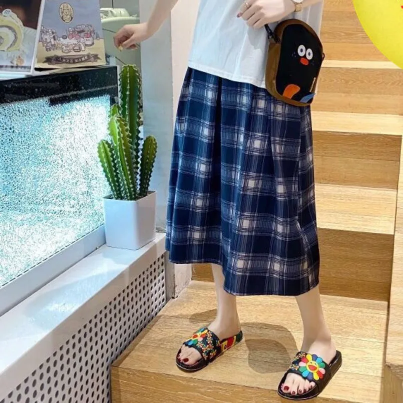 

Fashion Woman Home Slippers Cartoon Shoes For Bathroom Women's Platform Beach Slippers Woman Sandals 2021 Summer Flats Shoes