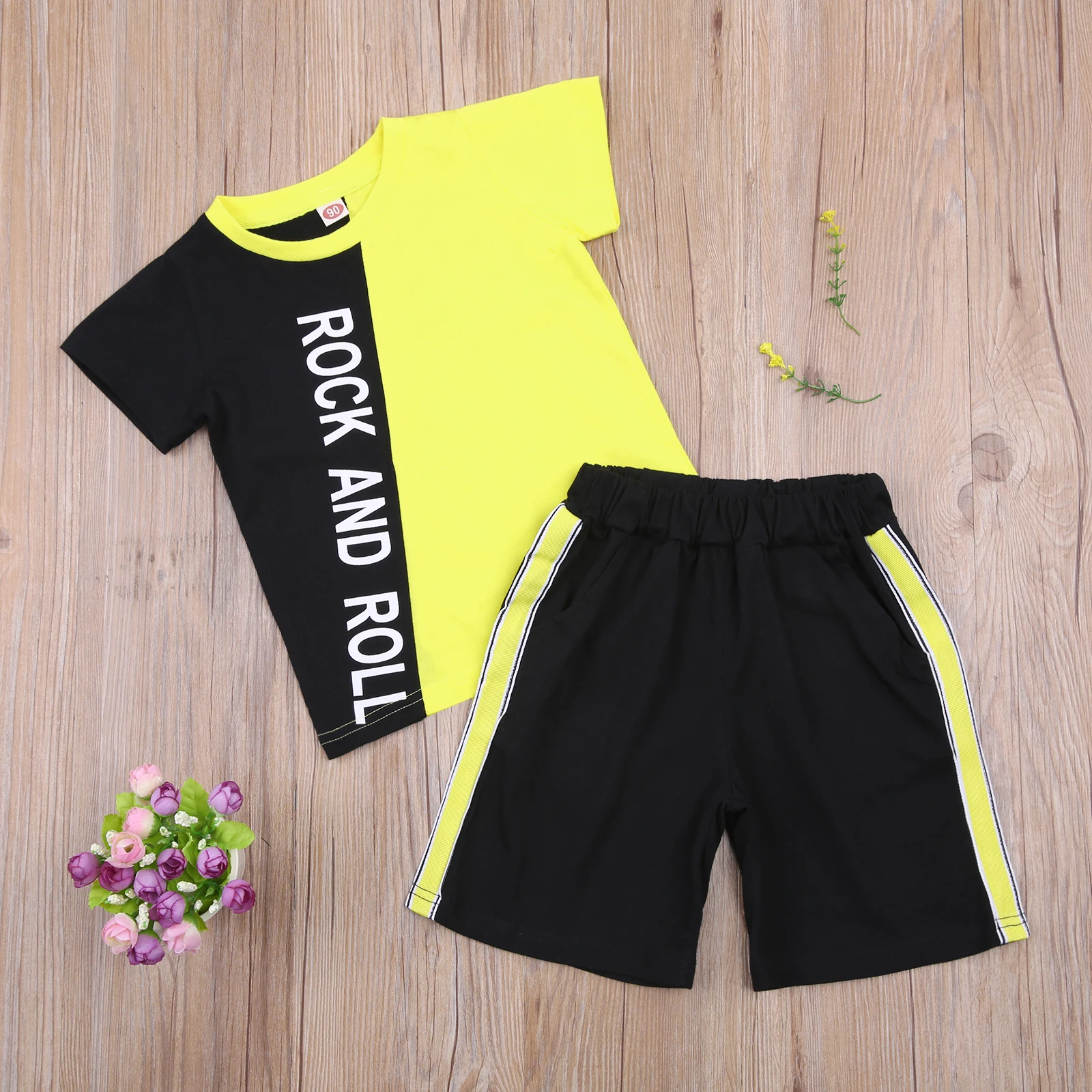

Boys Color Blocking 2Pcs Short Suit Letter Print Short Sleeve Round Neck T-shirt Elastic Short Pants 2-7 YToddler Summer Outfit