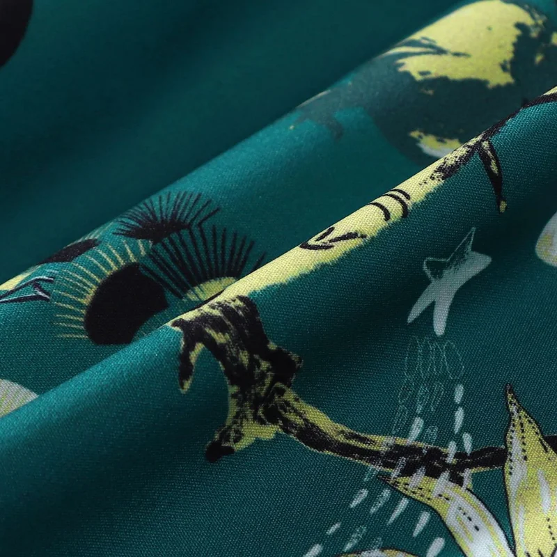 

2021 Summer New T-shirt Tide Flower Short-sleeved Shirt Men's Summer Hong Kong Style Casual Shirt