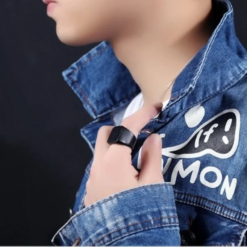 

New Fashion Simple Black Square Ring Classic Ring Wedding Engagement Jewelry European and American Men's Ring Minimalist Ring