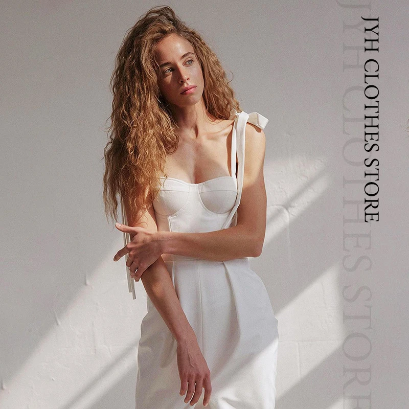 

Women Summer Dress Off Shoulder Party Holiday Dresses Sexy Ladies Elegant Chic Princess Skirt Low-Neck Sleeveless Backless Night