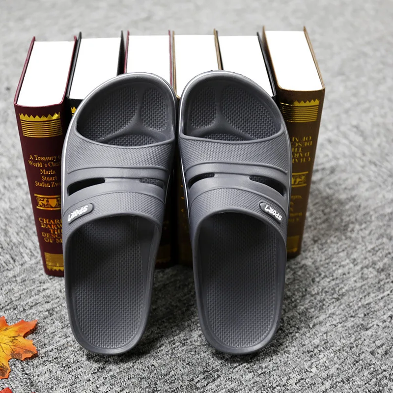 

2021 Summer Men's EVA Non-slip New Indoor Bathroom Slippers Home Non-slip Soft Bottom Flat with Casual Sandals