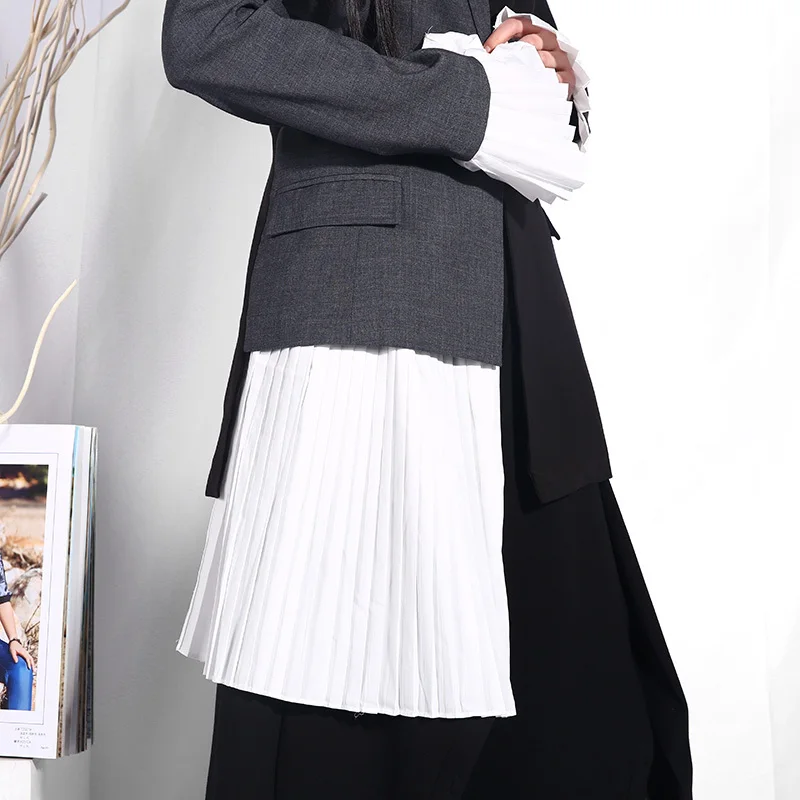 

[EAM] Women Black Gray Pleated Split Joint Blazer New Lapel Long Sleeve Loose Fit Jacket Fashion Tide Spring Autumn 2021 YC941